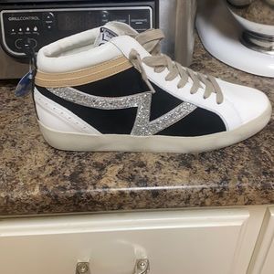 9.5 GIANNI BINNI sneakers brand new